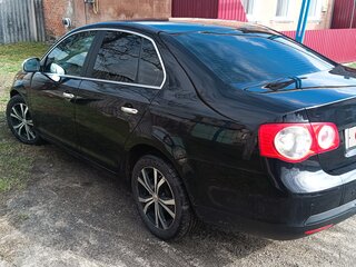 2008 Volkswagen Jetta V, чёрный, 730000 рублей, вид 4
