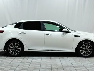 2018 Kia Optima IV Рестайлинг, белый, 1590000 рублей, вид 4