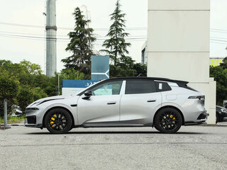 2026 Lynk & Co 07 GT I Рестайлинг, серебристый, 5500000 рублей, вид 4