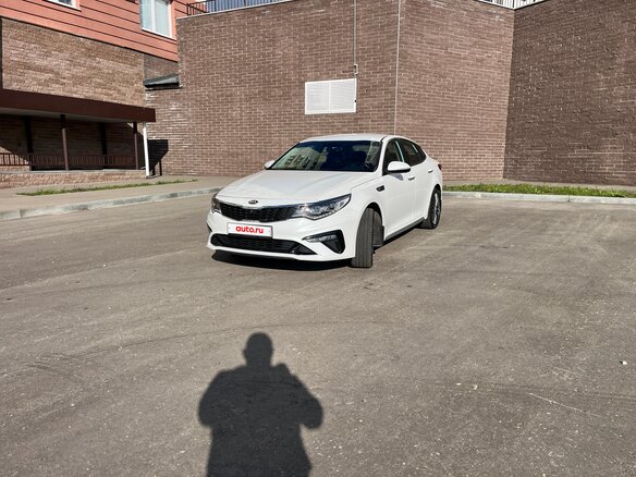 2020 Kia Optima IV Рестайлинг, белый, 1850000 рублей