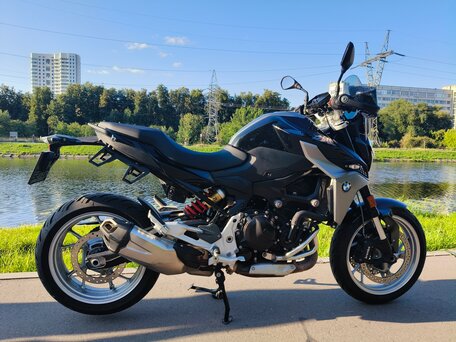 2021 BMW F 900 R, чёрный, 900000 рублей, вид 1