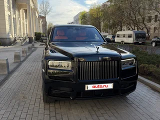 2023 Rolls-Royce Cullinan Black Badge I (Series I), чёрный, 45000000 рублей, вид 1