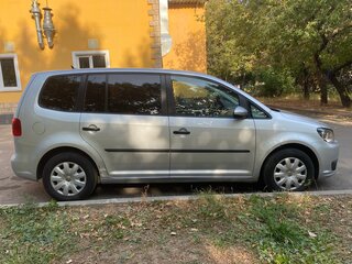 2011 Volkswagen Touran I Рестайлинг 2, серебристый, 1050000 рублей, вид 2