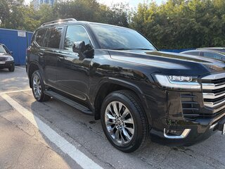 2024 Toyota Land Cruiser 300 Series, чёрный, 12500000 рублей, вид 4