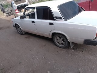 2007 Lada (ВАЗ) 2107, белый, 145000 рублей, вид 2