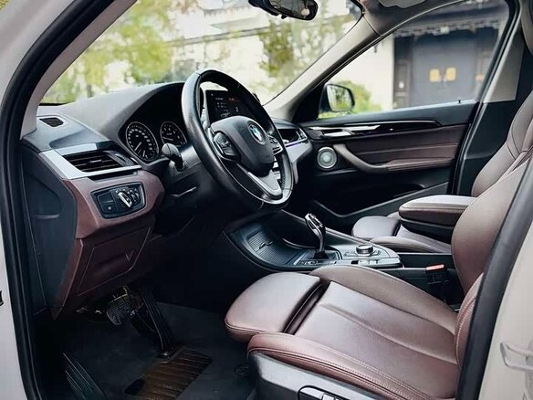 2022 BMW X1 20Li sDrive II (F48) Рестайлинг, белый - вид 4