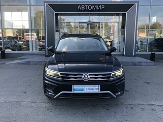 2018 Volkswagen Tiguan II, чёрный, 2010000 рублей, вид 2