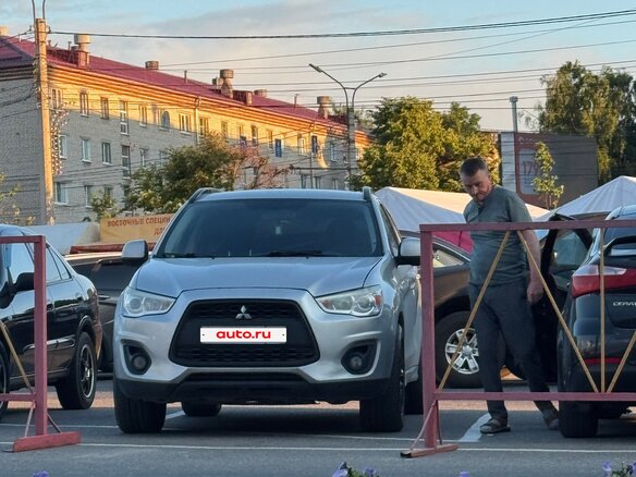 2012 Mitsubishi ASX I Рестайлинг, серебристый, 1150000 рублей - вид 5