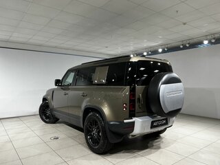 2021 Land Rover Defender 110 II, зелёный, 7540000 рублей, вид 4