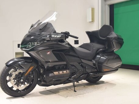 2026 Honda GL 1800 Gold Wing, чёрный, 3380000 рублей, вид 4