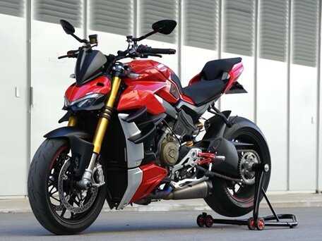 2020 Ducati Streetfighter V4, красный, 1650000 рублей, вид 1