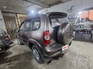 2015 Chevrolet Niva I Рестайлинг, коричневый, 320000 рублей, вид 5