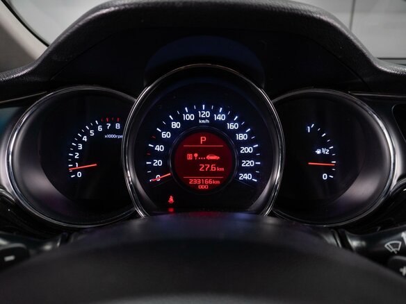 2017 Kia Ceed II Рестайлинг, серебристый, 1220000 рублей - вид 12