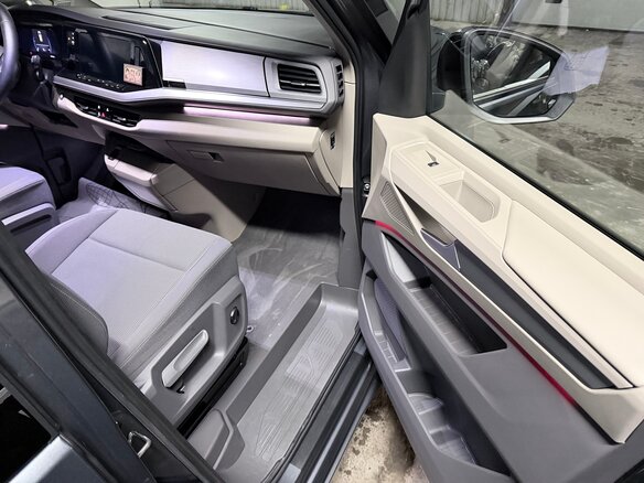 2022 Volkswagen Multivan T7, серый, 5300000 рублей - вид 7