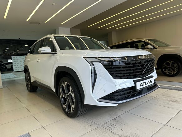 2026 Geely Atlas II, белый, 3449990 рублей - вид 1