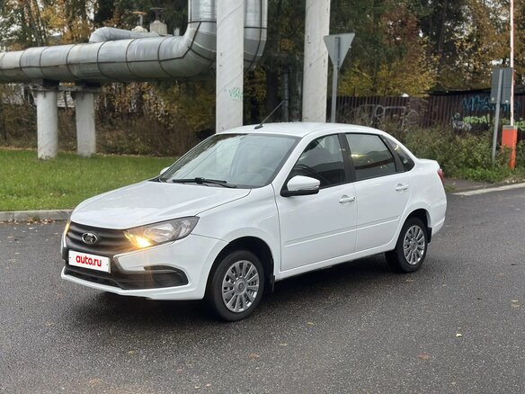 2024 Lada (ВАЗ) Granta I Рестайлинг, белый, 600000 рублей