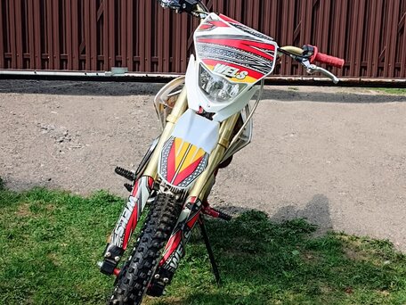 2017 Wels CRF 140, красный, 70000 рублей, вид 2