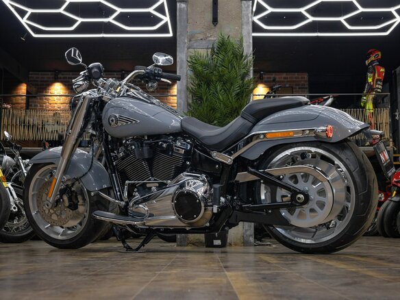 2026 Harley-Davidson Fat Boy, чёрный, 3290000 рублей - вид 19