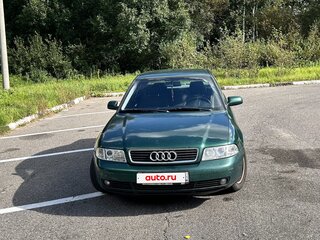 1999 Audi A4 I (B5) Рестайлинг, зелёный, 300000 рублей, вид 2