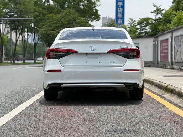 2022 Honda Civic XI, белый, 1660000 рублей - вид 5