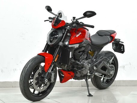 2021 Ducati Monster 1000, красный, 819000 рублей, вид 2