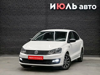 2017 Volkswagen Polo V Рестайлинг, белый, 800000 рублей, вид 1