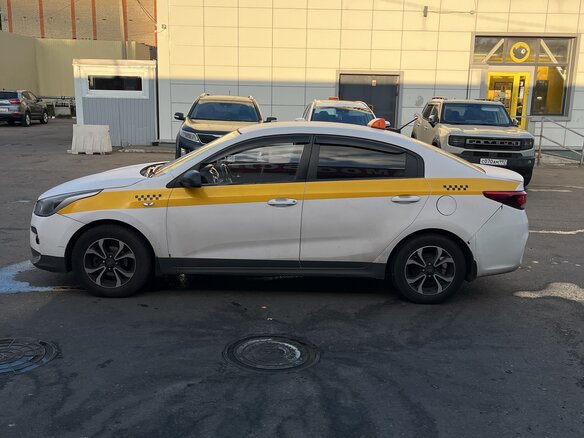 2017 Kia Rio IV, белый - вид 6