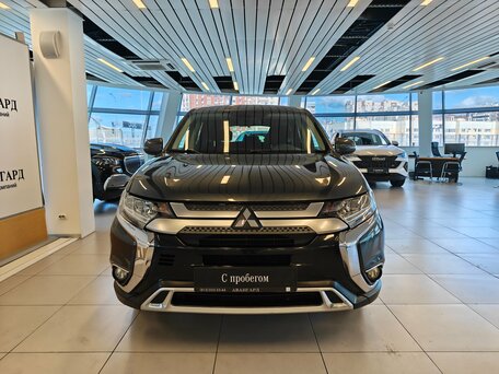 2019 Mitsubishi Outlander III Рестайлинг 3, серый, 1739000 рублей, вид 3