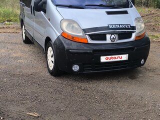2002 Renault Trafic II, серебристый, 1140000 рублей, вид 3