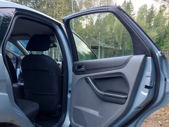 2008 Ford Focus II Рестайлинг, серый - вид 12