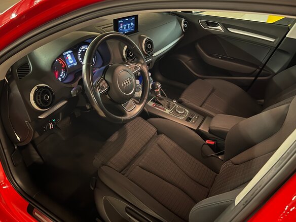 2014 Audi A3 III (8V), красный - вид 11