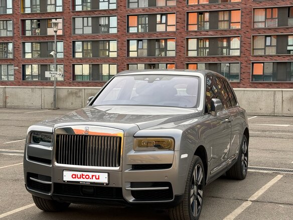 2020 Rolls-Royce Cullinan I (Series I), серый, 25500000 рублей - вид 3