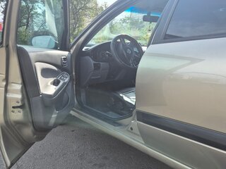 2003 Nissan Almera II (N16) Рестайлинг, золотистый, 250000 рублей, вид 5