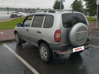 2003 Chevrolet Niva I, серебристый, 270000 рублей, вид 3