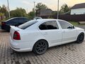 2011 Skoda Octavia RS II Рестайлинг, белый, 1490000 рублей - вид 5