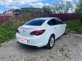 2012 Opel Astra J Рестайлинг, белый, 800000 рублей - вид 2