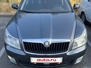 2010 Skoda Octavia DSG7 II (A5) Рестайлинг, серый, 700000 рублей, вид 2