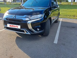 2021 Mitsubishi Outlander III Рестайлинг 3, чёрный, 2390000 рублей, вид 1