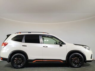 2019 Subaru Forester V, белый, 2989000 рублей, вид 4