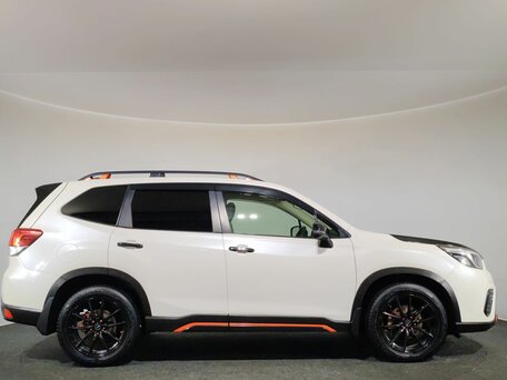 2019 Subaru Forester V, белый, 2989000 рублей, вид 4