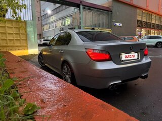 2006 BMW 5 серии 550i V (E60/E61), серый, 1650000 рублей, вид 4