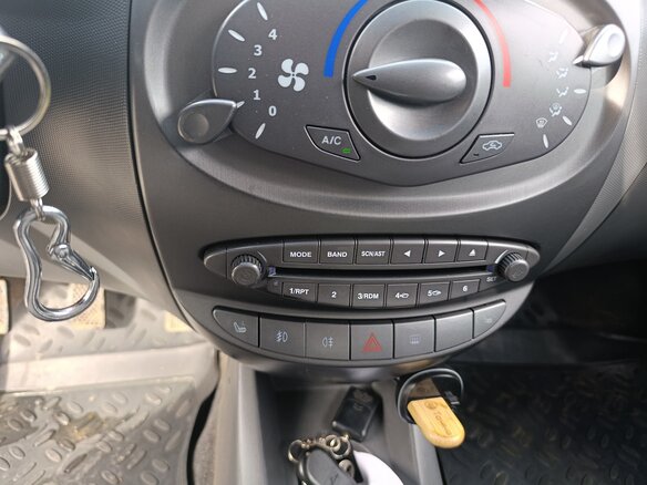 2013 Chery IndiS (S18D) I, белый, 355000 рублей - вид 13