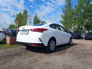 2021 Hyundai Solaris II Рестайлинг, белый, 1370000 рублей, вид 3