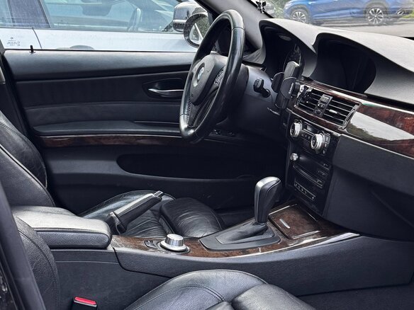 2006 BMW 3 серии 330xi V (E90/E91/E92/E93), чёрный, 999000 рублей - вид 16