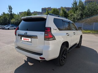 2021 Toyota Land Cruiser Prado 150 Series Рестайлинг 3, белый, 5400000 рублей, вид 3