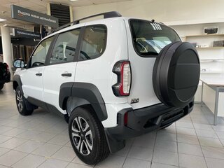 2026 Lada (ВАЗ) Niva Travel I Рестайлинг, белый, 1717000 рублей, вид 2