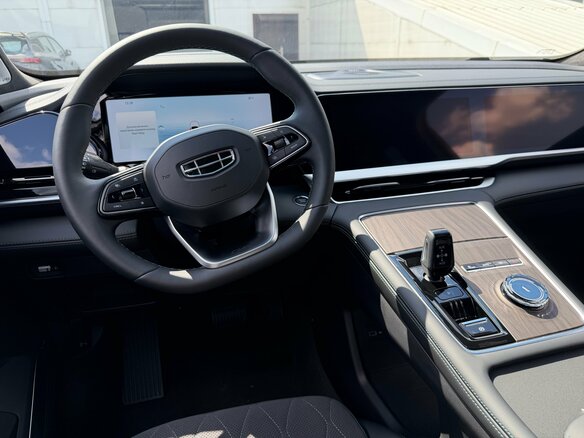 2026 Geely Monjaro I, белый, 4899990 рублей - вид 11