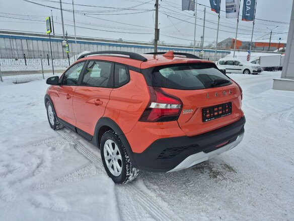 2026 Lada (ВАЗ) Iskra SW Cross, оранжевый, 1757000 рублей - вид 9