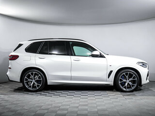 2019 BMW X5 40i IV (G05/G18), белый, 4990000 рублей, вид 4