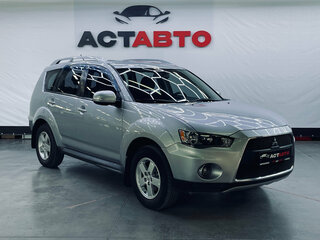 2010 Mitsubishi Outlander II Рестайлинг, серебристый, 1190000 рублей, вид 3